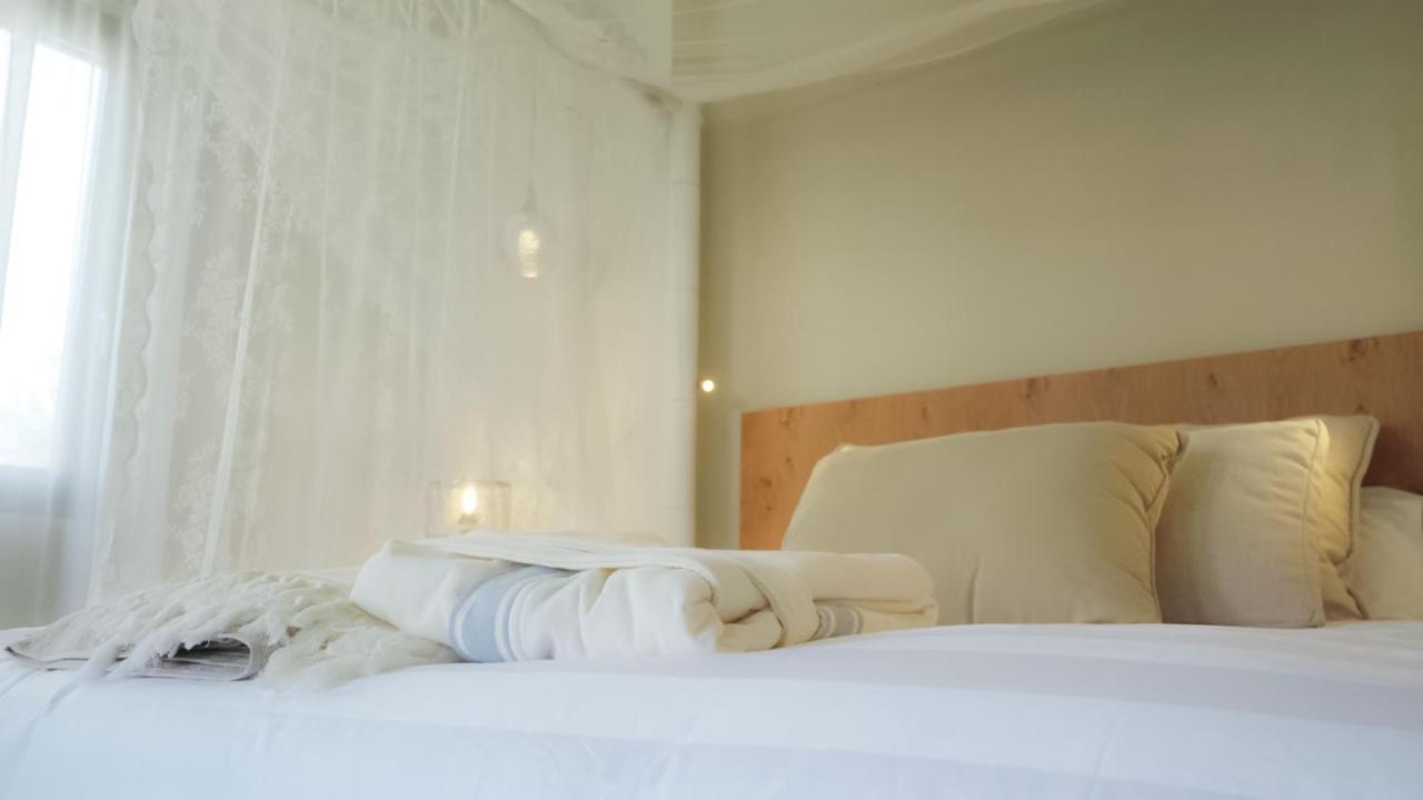 Elysian Luxury Hotel And Spa 칼라마타 외부 사진