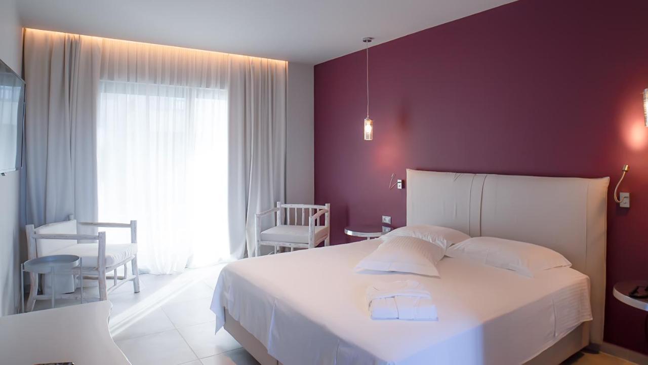Elysian Luxury Hotel And Spa 칼라마타 외부 사진