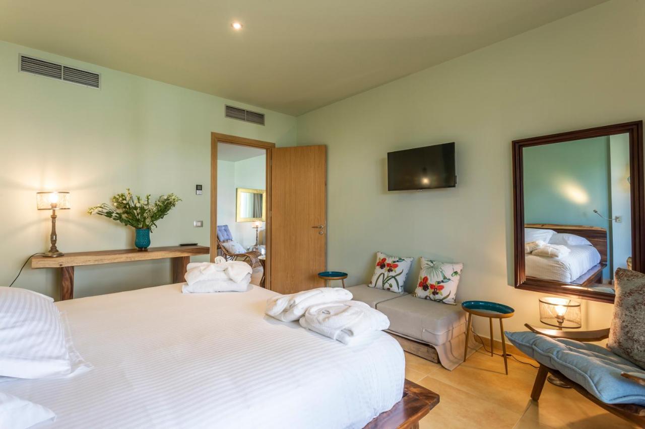 Elysian Luxury Hotel And Spa 칼라마타 외부 사진