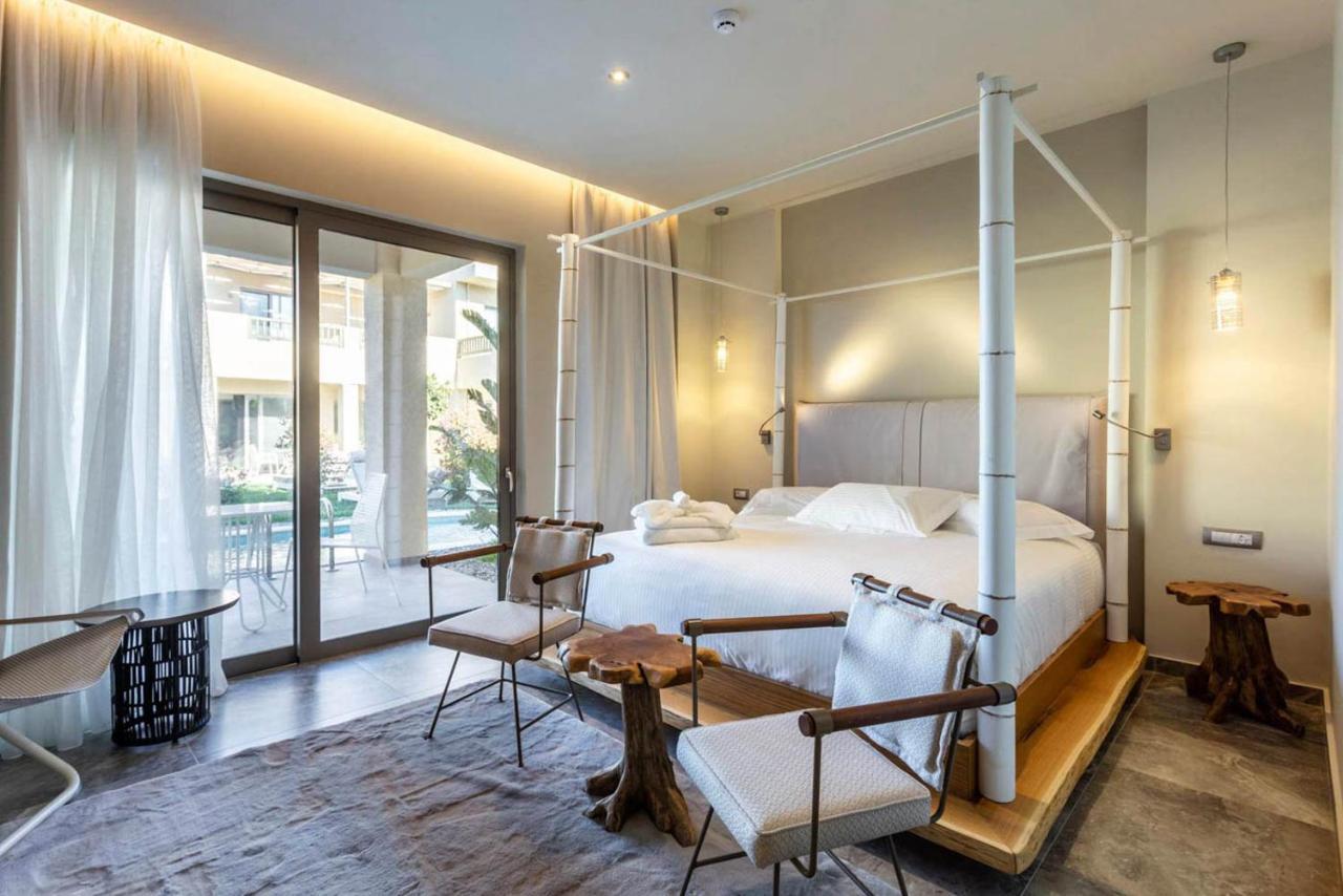 Elysian Luxury Hotel And Spa 칼라마타 외부 사진