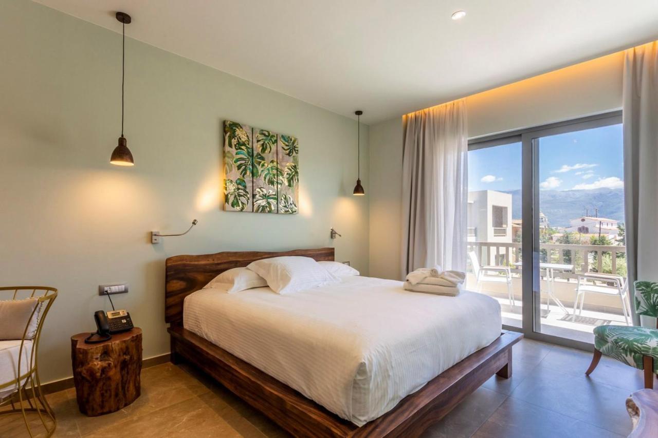 Elysian Luxury Hotel And Spa 칼라마타 외부 사진