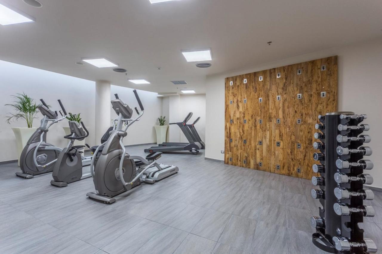 Elysian Luxury Hotel And Spa 칼라마타 외부 사진